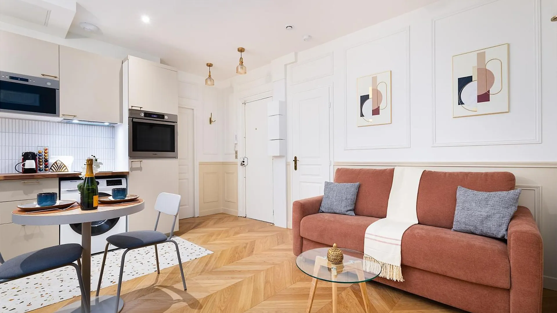 Montmartre 2 Pieces Apartment Paris France